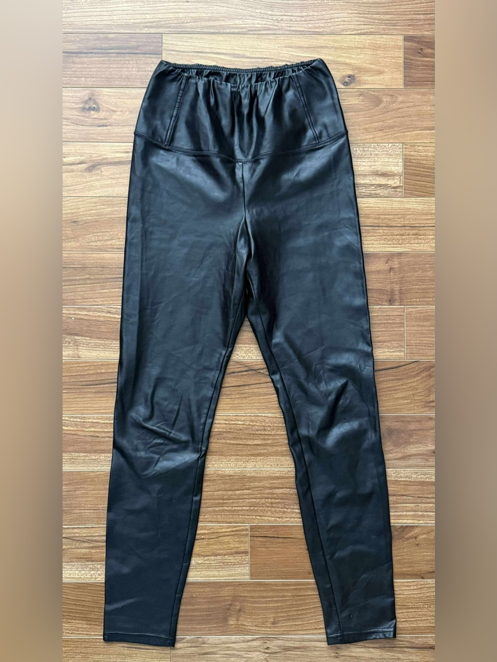 Wilfred Free Aritzia Daria High-Rise Vegan Leather Leggings - Black, Size Small